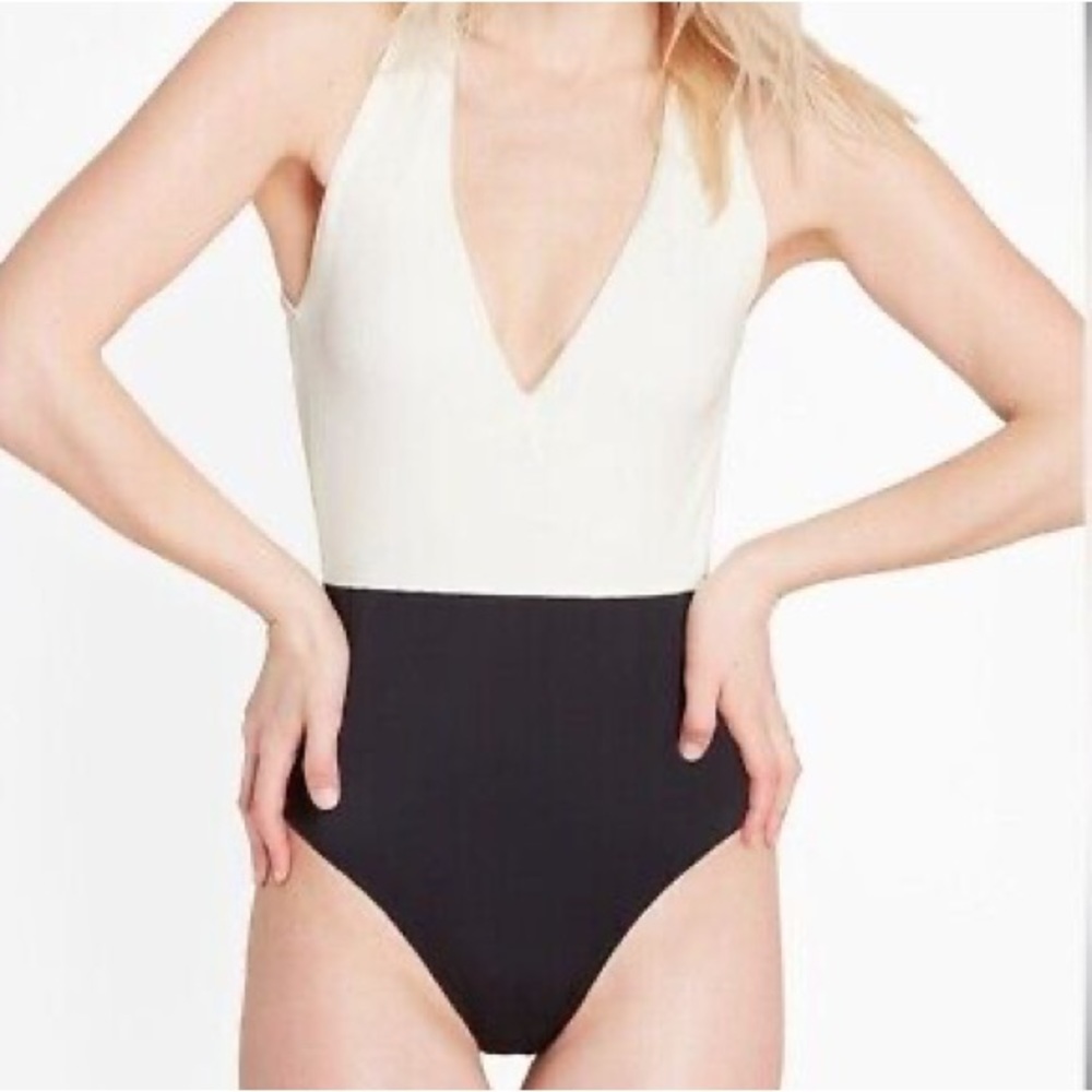 Summersalt Deep Dive One Piece Swim Bathing Suit Size 6 NWT Black White